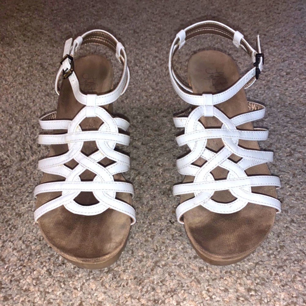 Summer wedges